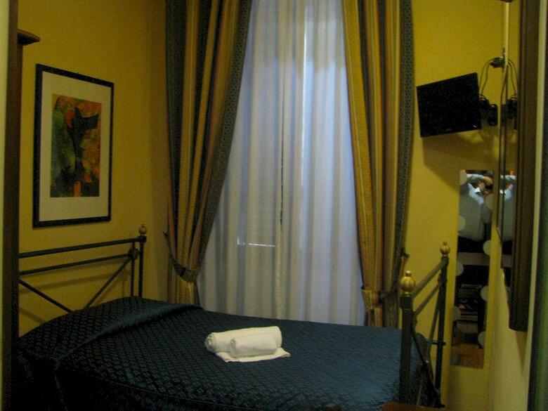 Hotel Enza