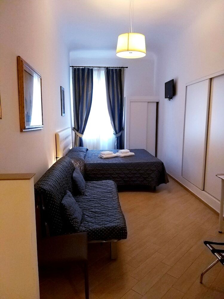 Hotel Enza