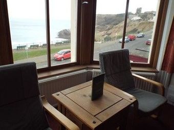 Delmont Hotel