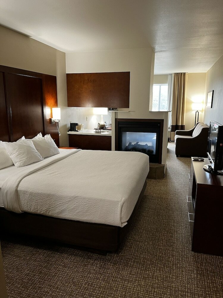 Hotel Comfort Suites Rapid River Lodge