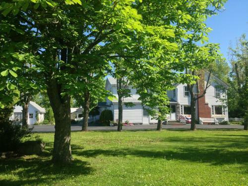 Hotel Lukans Farm Resort
