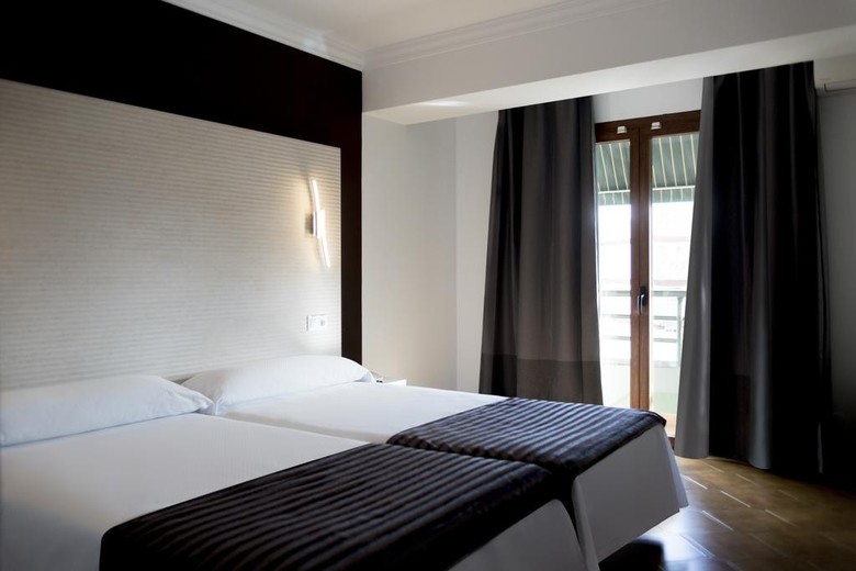 Hostal Alhambra