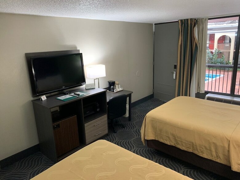 Hotel Super 8 Newport