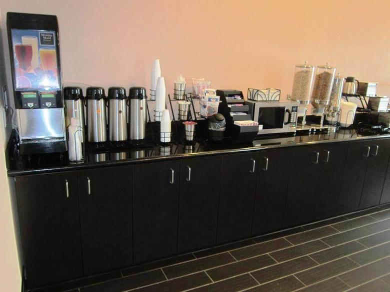 Hotel Best Western Plus - Wendover Inn