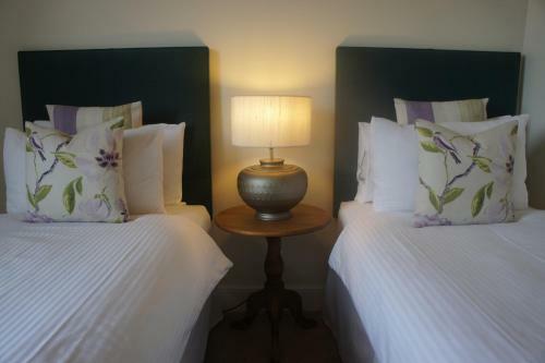 Bed & Breakfast Martins Guest House