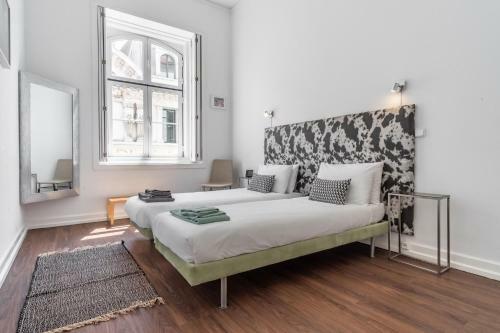 Apartments In Chiado