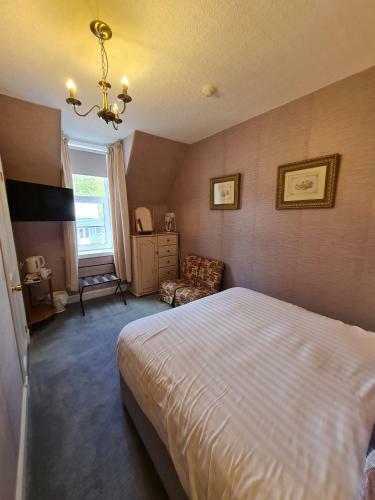 Hostal Corriemar House