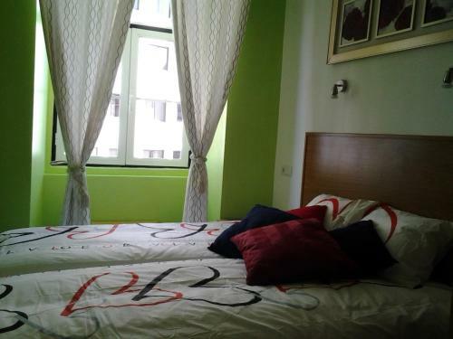 Hostal Baixa Guesthouse