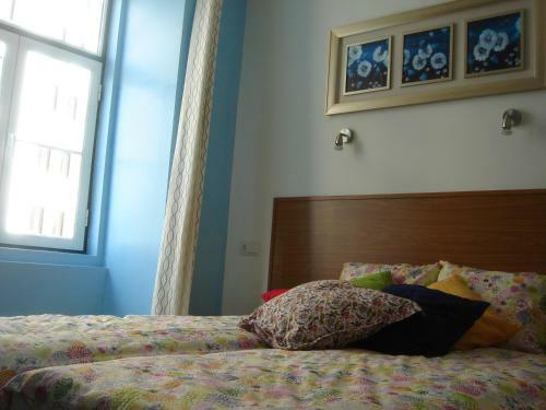 Hostal Baixa Guesthouse