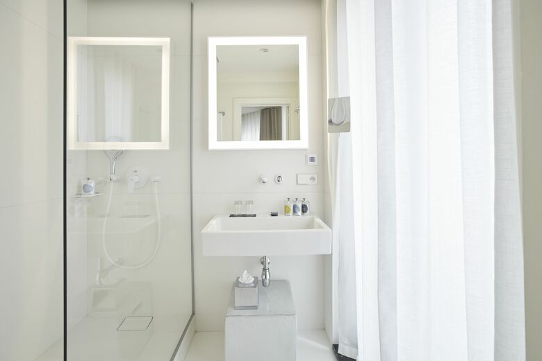 9hotel Sablon