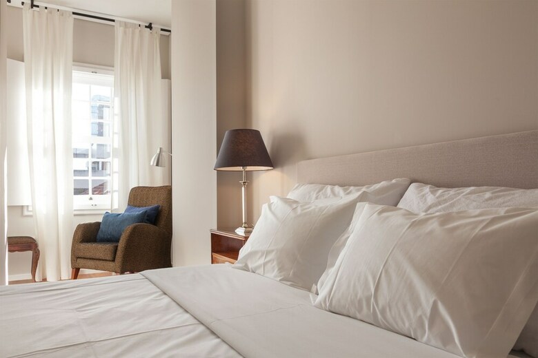 Hostal B The Guest Downtown