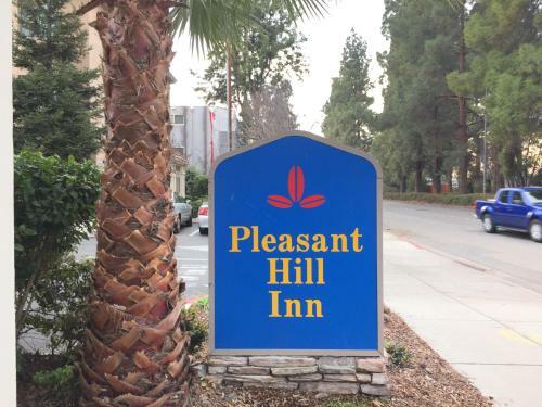 Hotel Pleasant Hill Inn