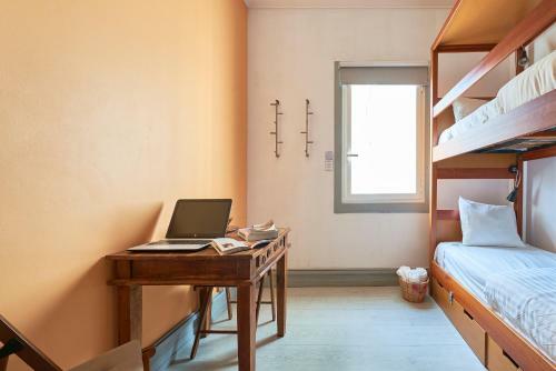 Easy Lisbon Hostel