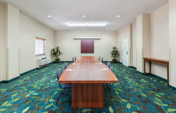 Hotel Candlewood Suites Lake Jackson