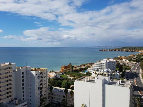 Apartamentos Turisticos Coral Da Rocha 1