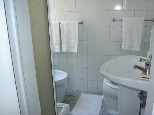 Hostal Residencial Roxi