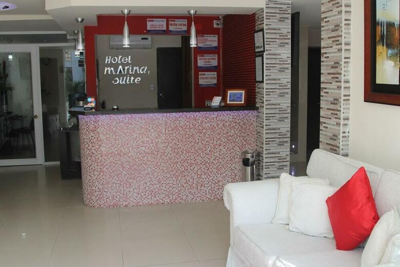 Hotel Marina Suites