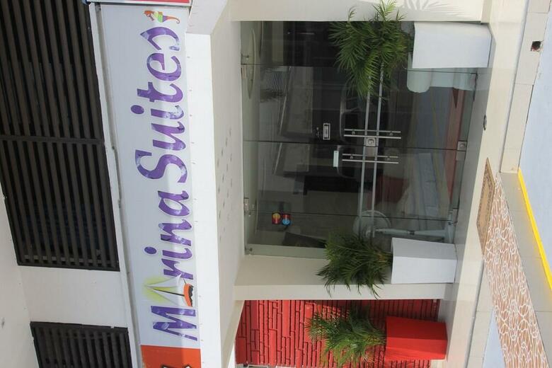 Hotel Marina Suites