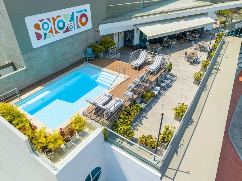 Hotel San Lazaro Art Style