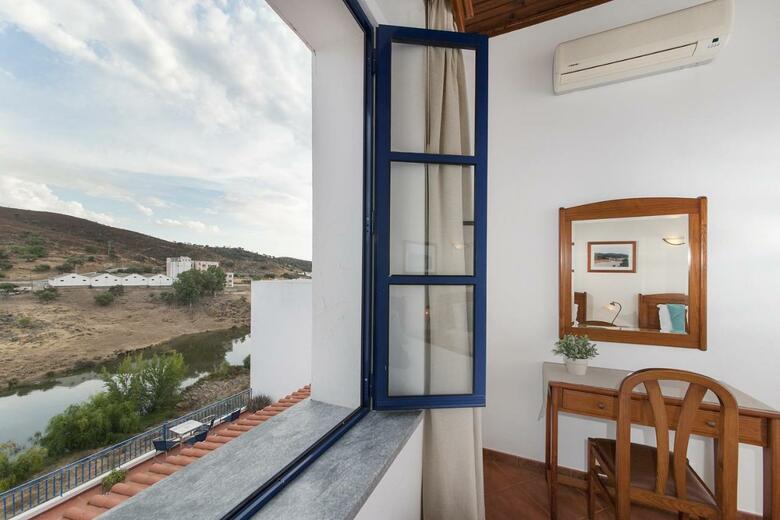 Hostal Beira Rio