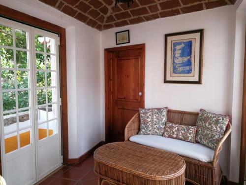 Hostal Quinta Do Rio Touro