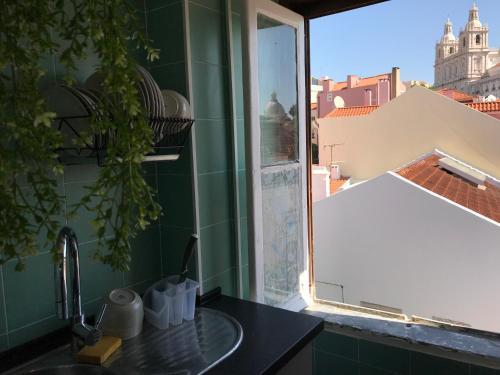 Alfama Patio Hostel