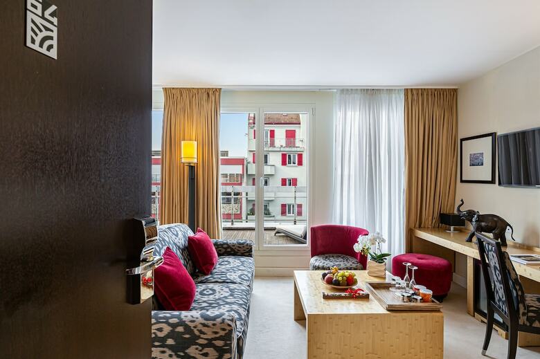 Hotel Jade Manotel