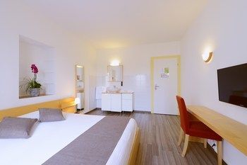 Hotel Du Marche