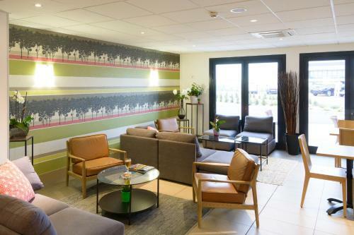 Best Hotel Reims Croix Blandin