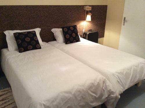 Marina Lounge Hostel