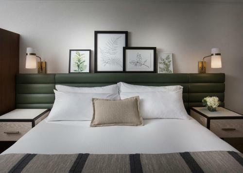 Country Springs Hotel - Pewaukee