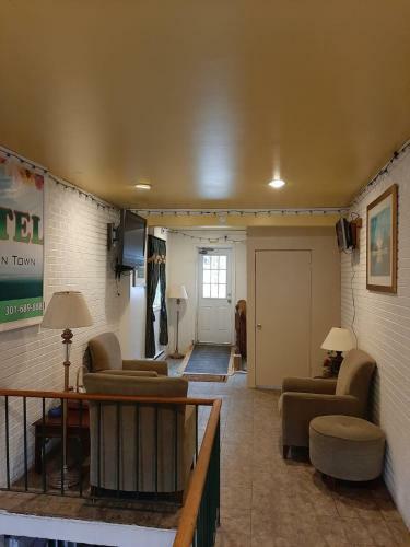 Clarysville Motel