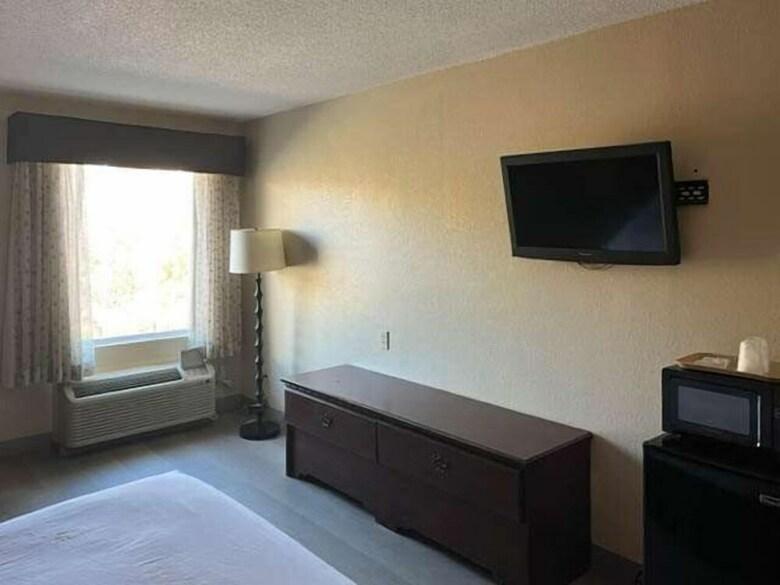 Hotel Dawson Village Inn
