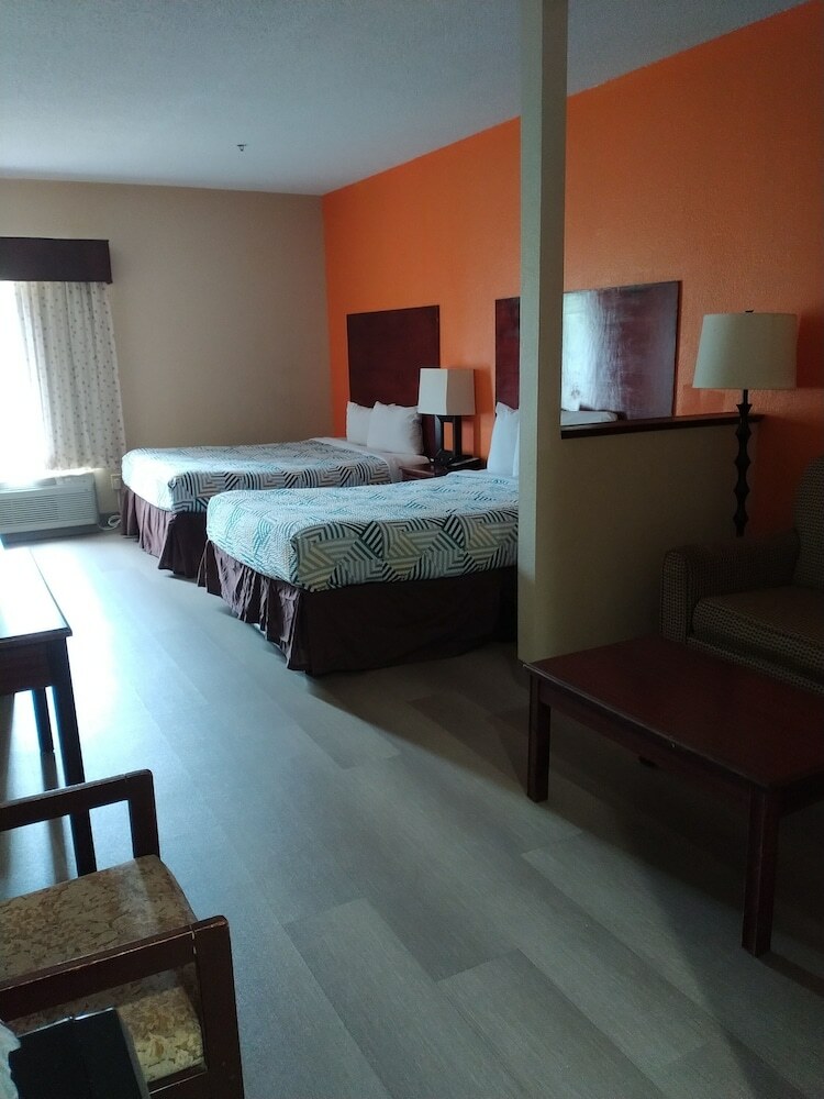 Hotel Dawson Village Inn