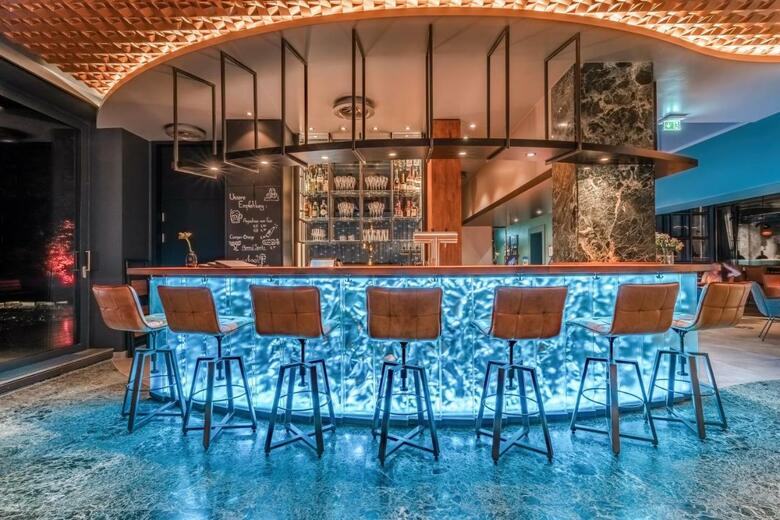 Uns�ld's Factory Hotel