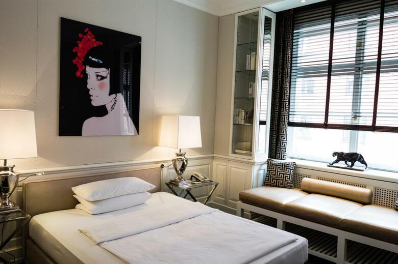 Hotel Opera