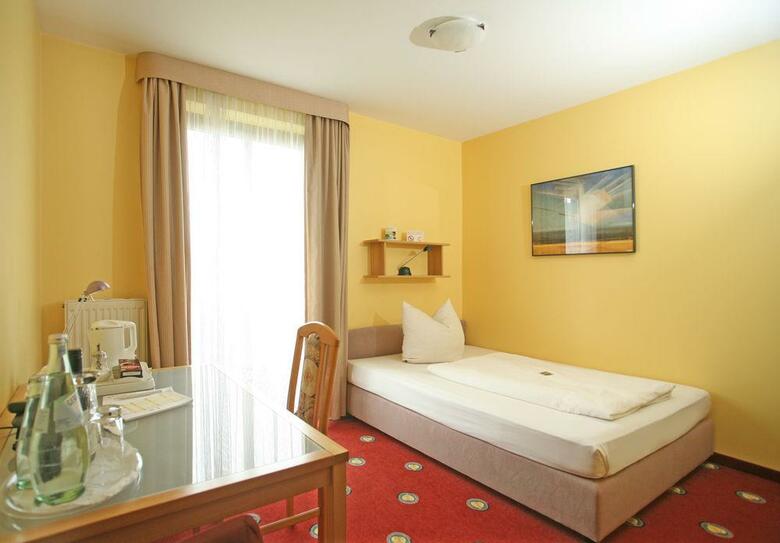 Golden Leaf Hotel Perlach Allee Hof