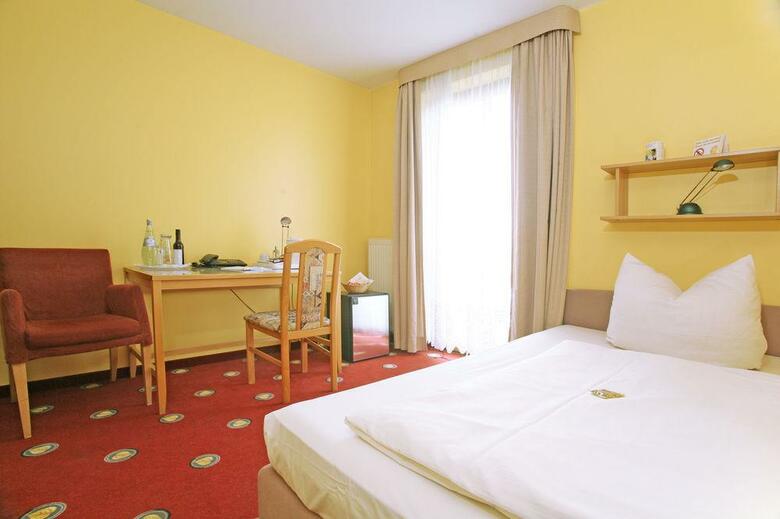Golden Leaf Hotel Perlach Allee Hof