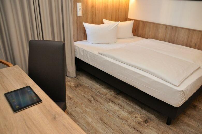 Golden Leaf Hotel Perlach Allee Hof