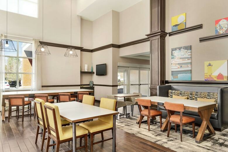 Hotel Hampton Inn & Suites Exeter