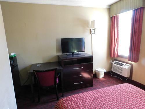 Mounts Motel