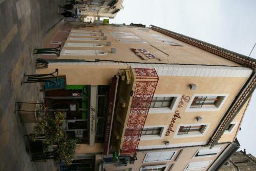 Hotel Les Arcades