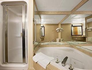 Hotel Ramada Levittown