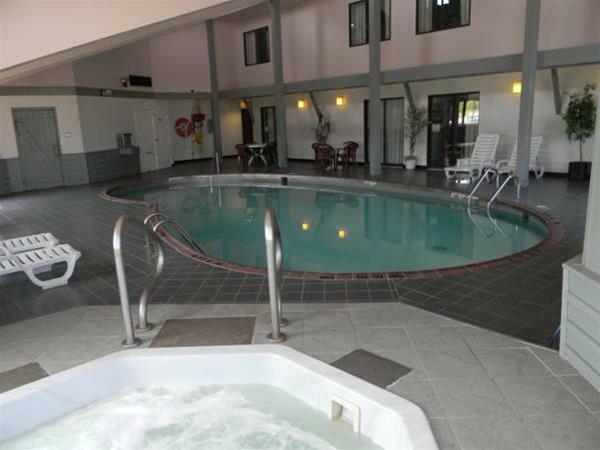 Hotel Pictured Rocks Inn And Suites