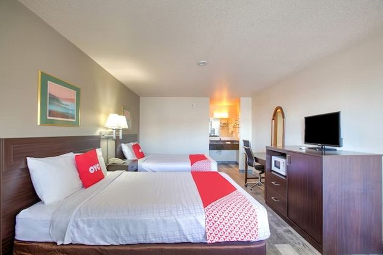 Motel 6 - Woodland