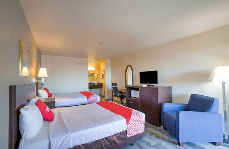 Motel 6 - Woodland