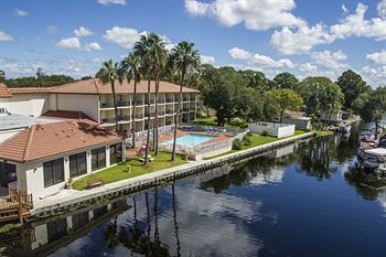 Vista Hotel On Lake Tarpon