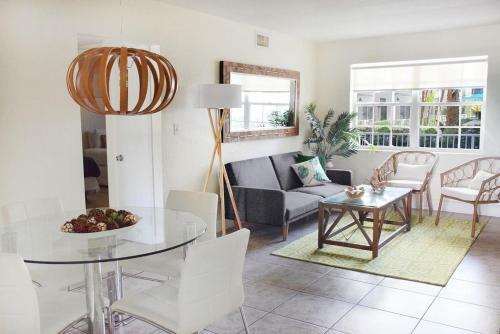 Hotel Suites At Coral Reef Resort