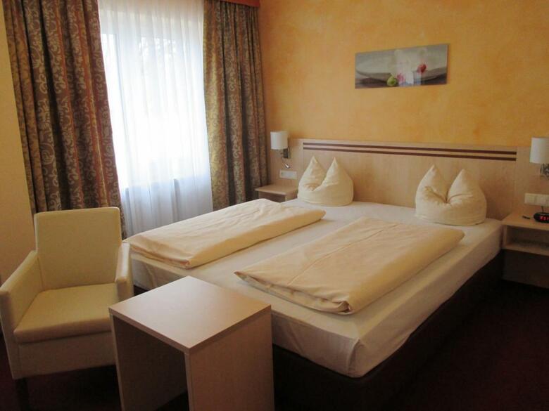 Apollo Hotel