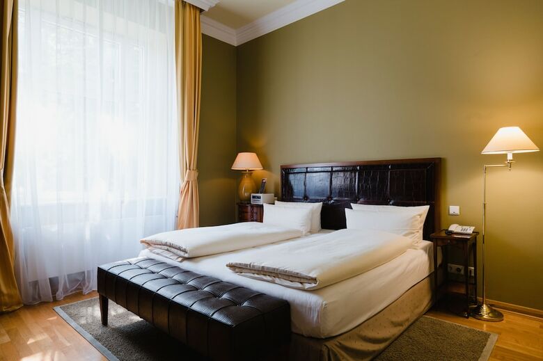 Hotel Louisa`s Place